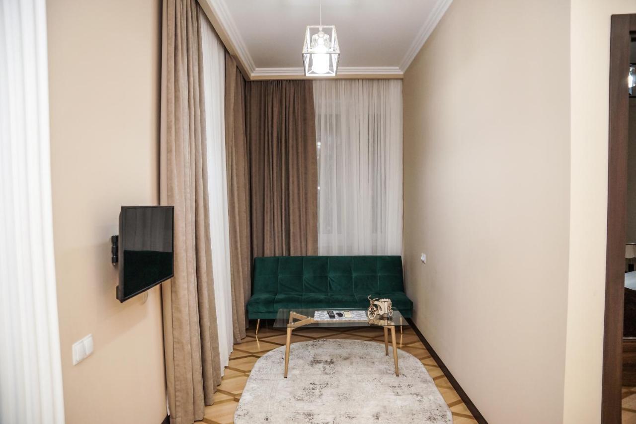 Nice Apartments Tbilisi Buitenkant foto